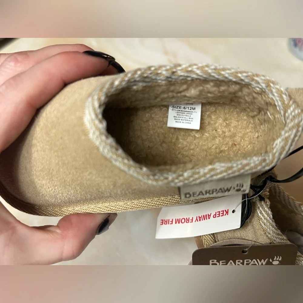 NWT BearPaw Beige Suede Infant Booties Moccasins